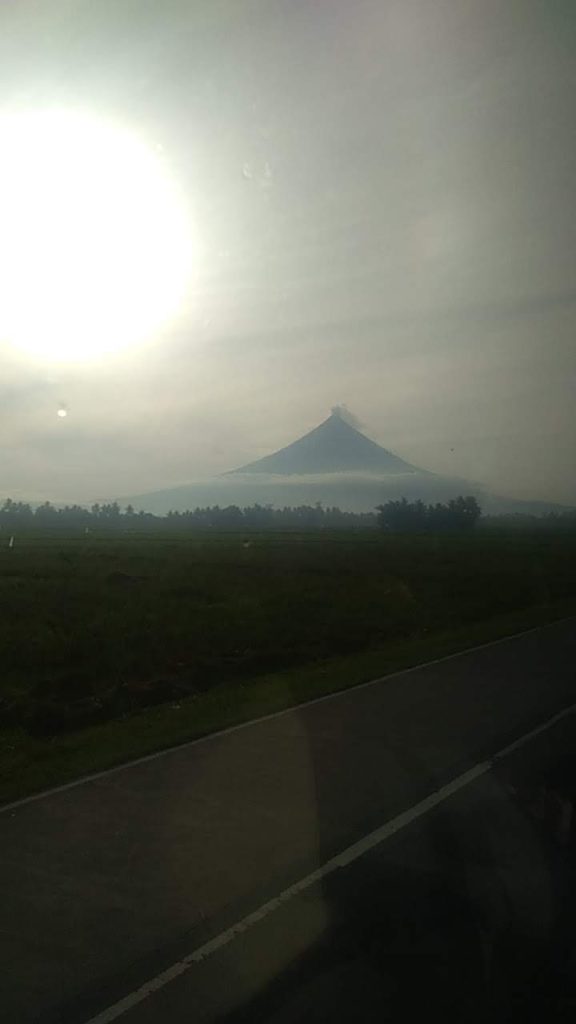 Mayon welcomes me to Albay